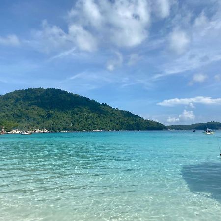 NAZZA Homestay Besut Kampung Raja Luaran gambar