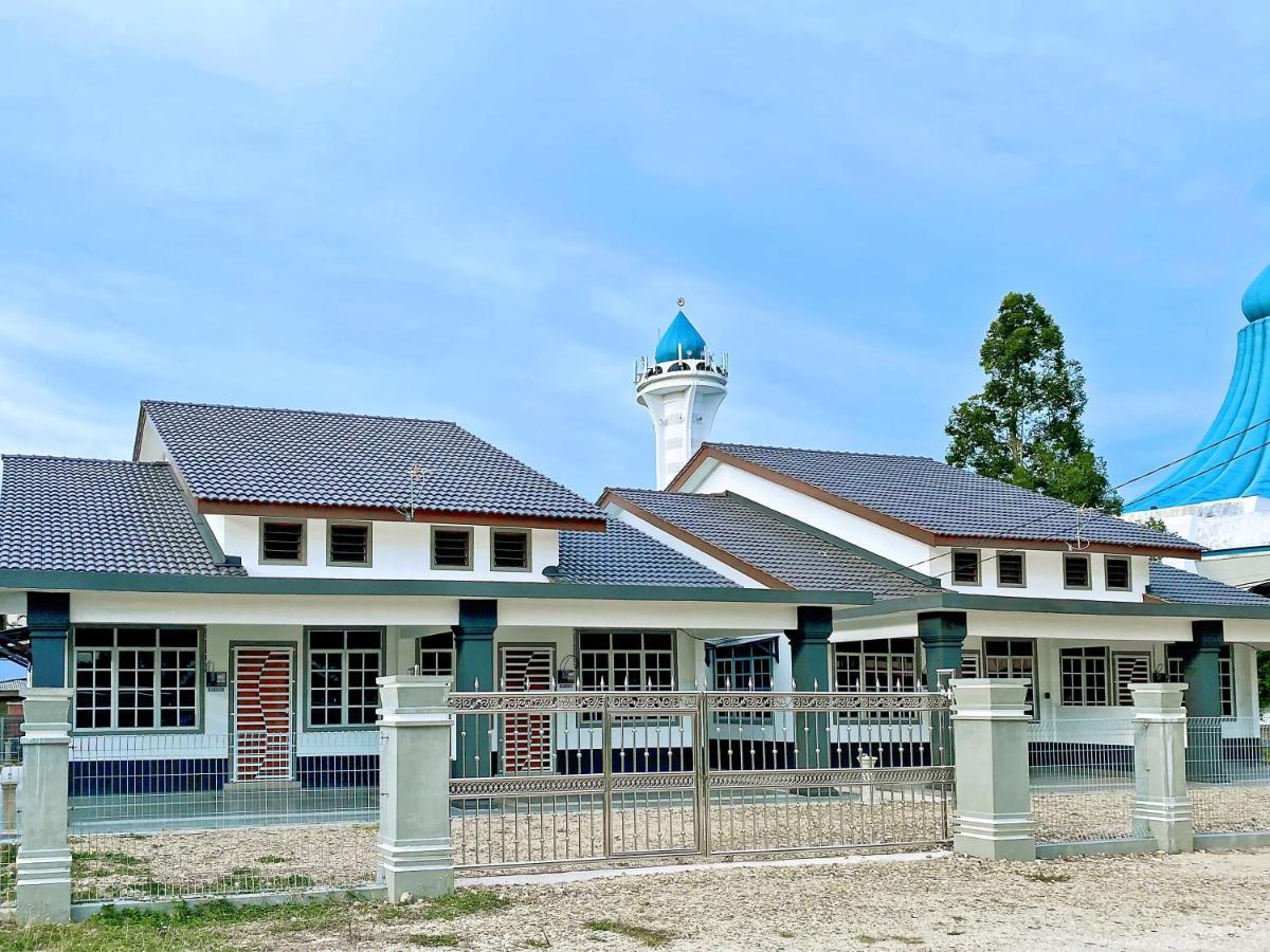 NAZZA Homestay Besut Kampung Raja Luaran gambar